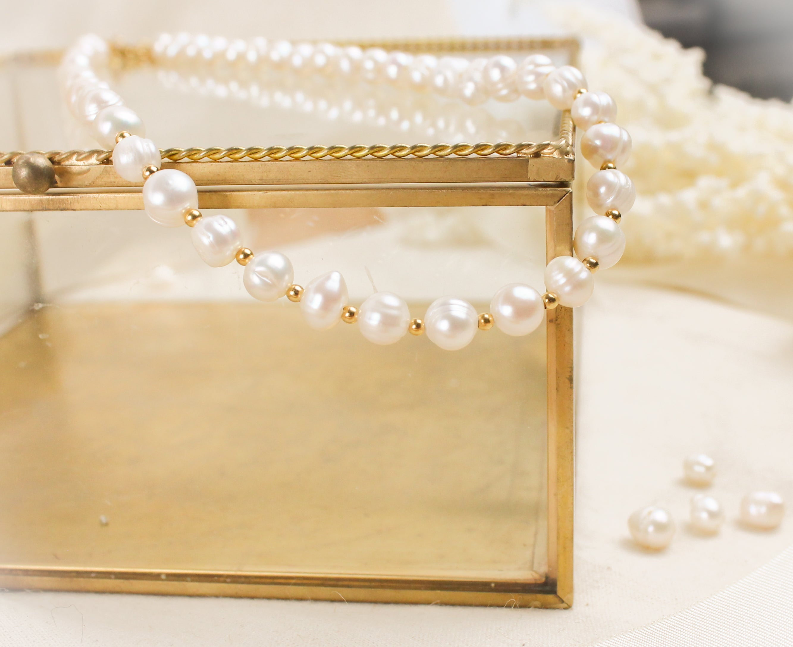 La Belleza de las Perlas: Elegancia Orgánica, Historia Viva