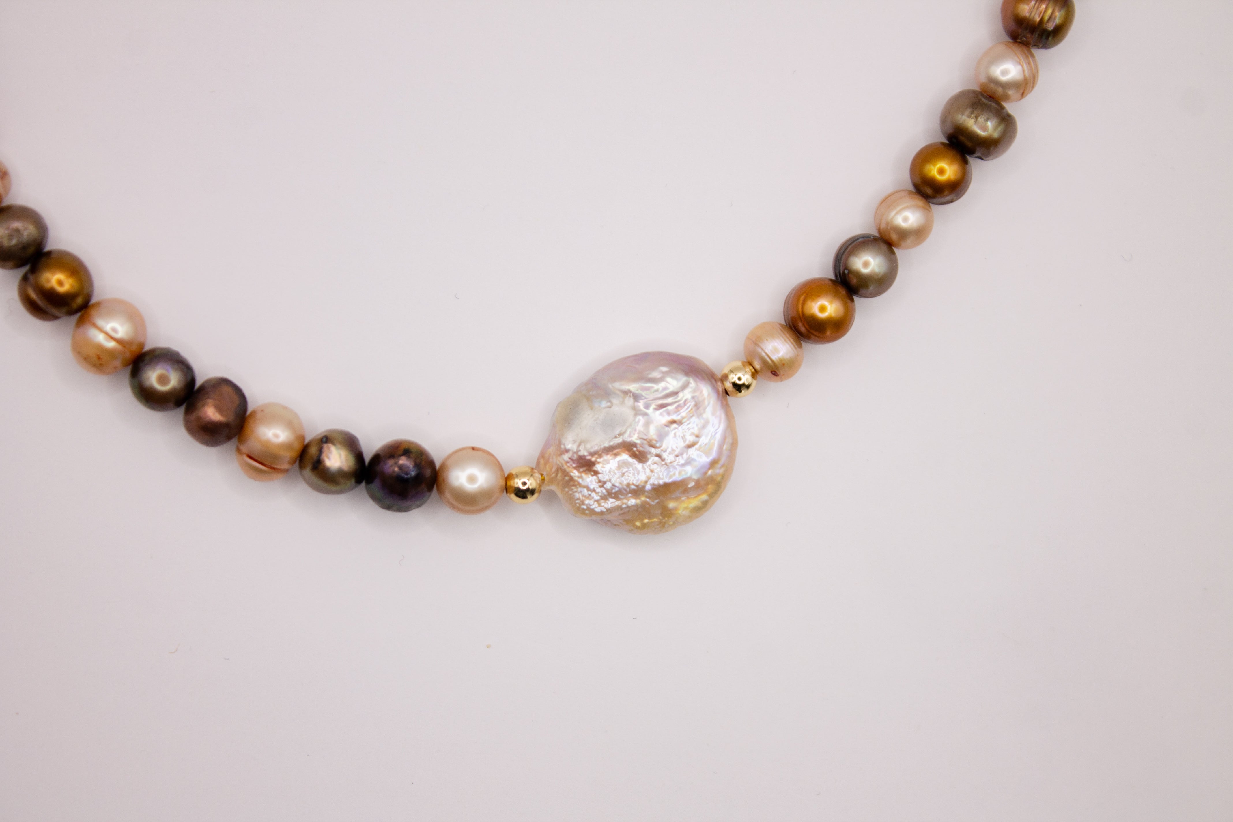 Perlas Mavis