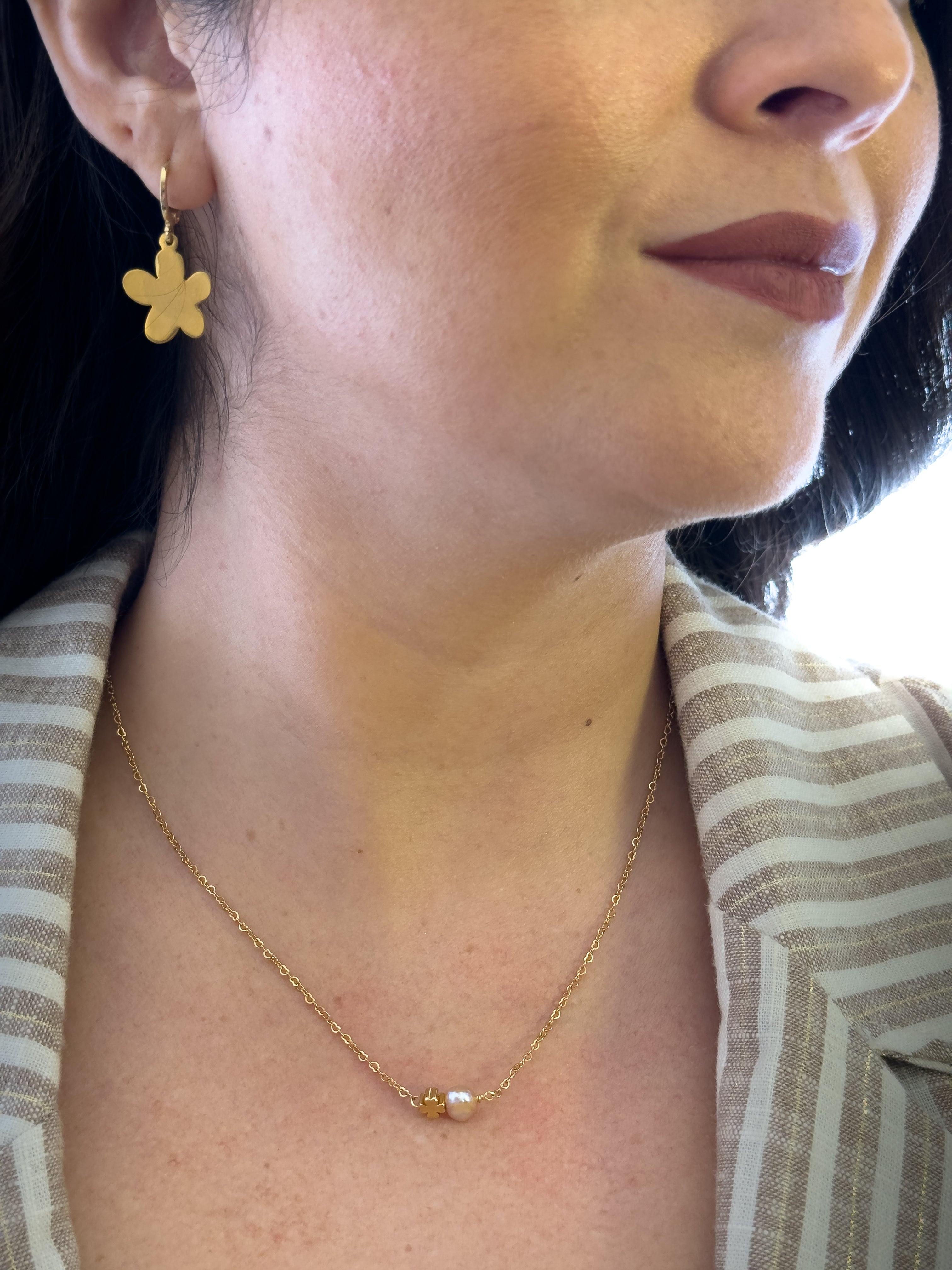 Collar Aura|Perla Cultivada y Dije Baño de Oro – Corazón, Estrella, Luna, Corona o Trébol